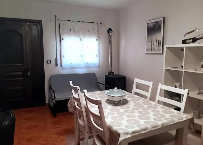 Roberto House *