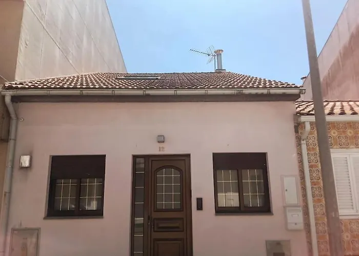 Roberto House